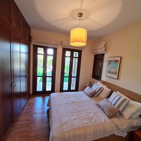 Helios Heights Spirits, Aphrodite Hills Golf Resort Kouklia Exterior photo