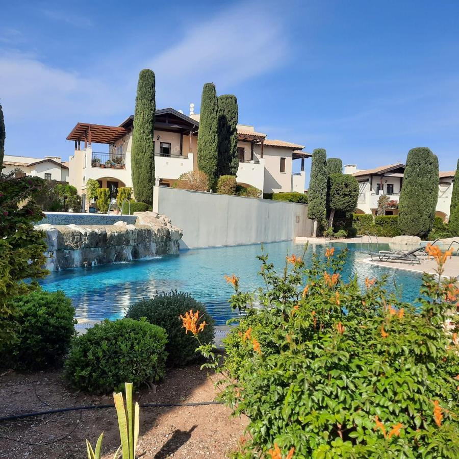 Helios Heights Spirits, Aphrodite Hills Golf Resort Kouklia Exterior photo