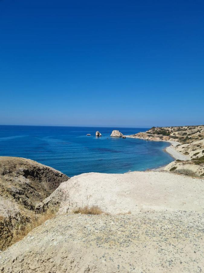 Helios Heights Spirits, Aphrodite Hills Golf Resort Kouklia Exterior photo